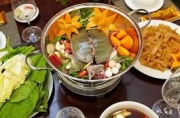 Thưởng thức lẩu ba ba bổ dưỡng - tinh hoa ẩm thực dân gian