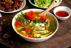 Trời thu se lạnh, thưởng thức bát canh riêu đầu cá nấu giấm nóng hổi