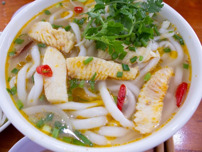 Huong-dan-lam-banh-canh-ca-loc Cach-lam-banh-canh-ca-loc