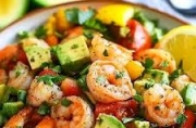 2 Công thức làm salat tôm healthy, giữ dáng ngày hè