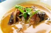 Thơm béo với cá chình nấu cà ri lạ miệng