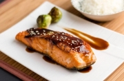 Tự làm sốt Teriyaki hương vị chuẩn Nhật cho món cá hồi sốt teriyaki tối nay  