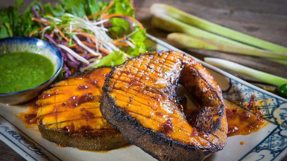 Cach-lam-ca-thu-nuong-nghe-bang-noi-chien-khong-dau